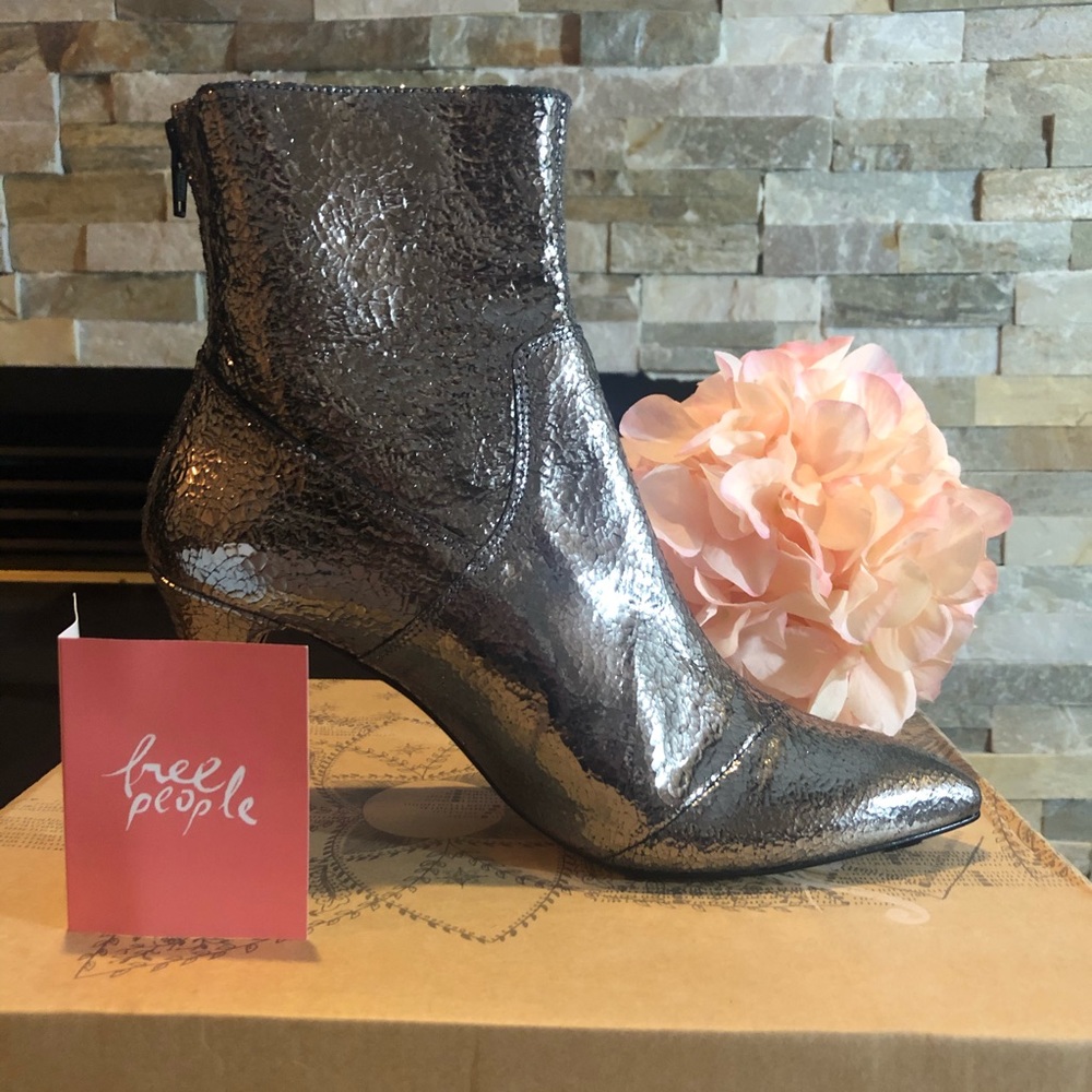 NIB Free People Silver Crackle Willa Ankle Boot